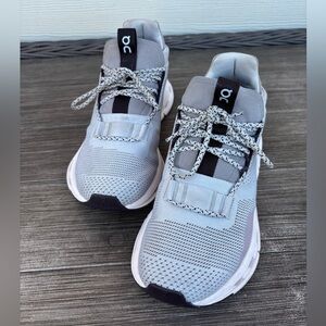 ON Women's Gray Athletic Shoes